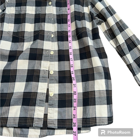 Patagonia Organic Cotton Button Down | Size Medium - Picture 8 of 9